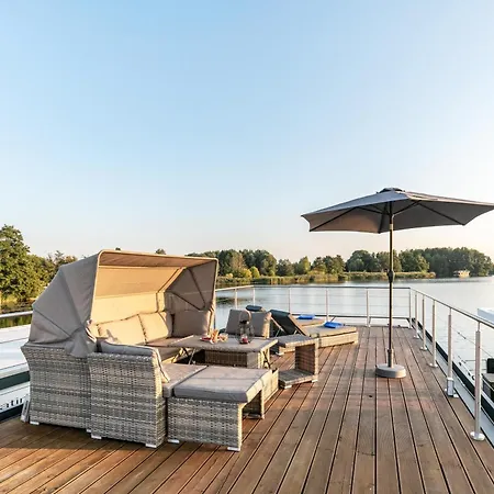 Úszó hotel Hausboot Joana *