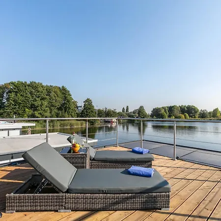 Hausboot Joana Úszó hotel *